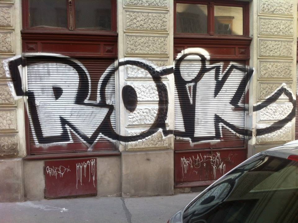 Graffiti Bombing in Wien - Photo by okeey - Roik, Wien, Vienna