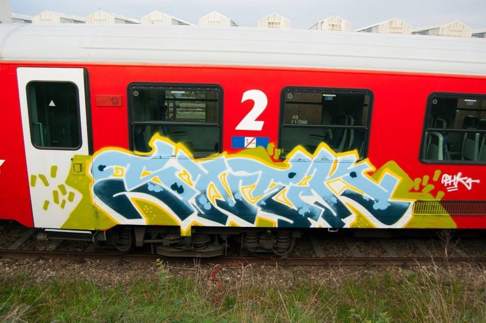 Graffiti Train in Wien - Photo by okeey