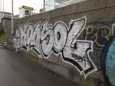 Graffiti Bombing in Linz - Photo by okeey - Konsol