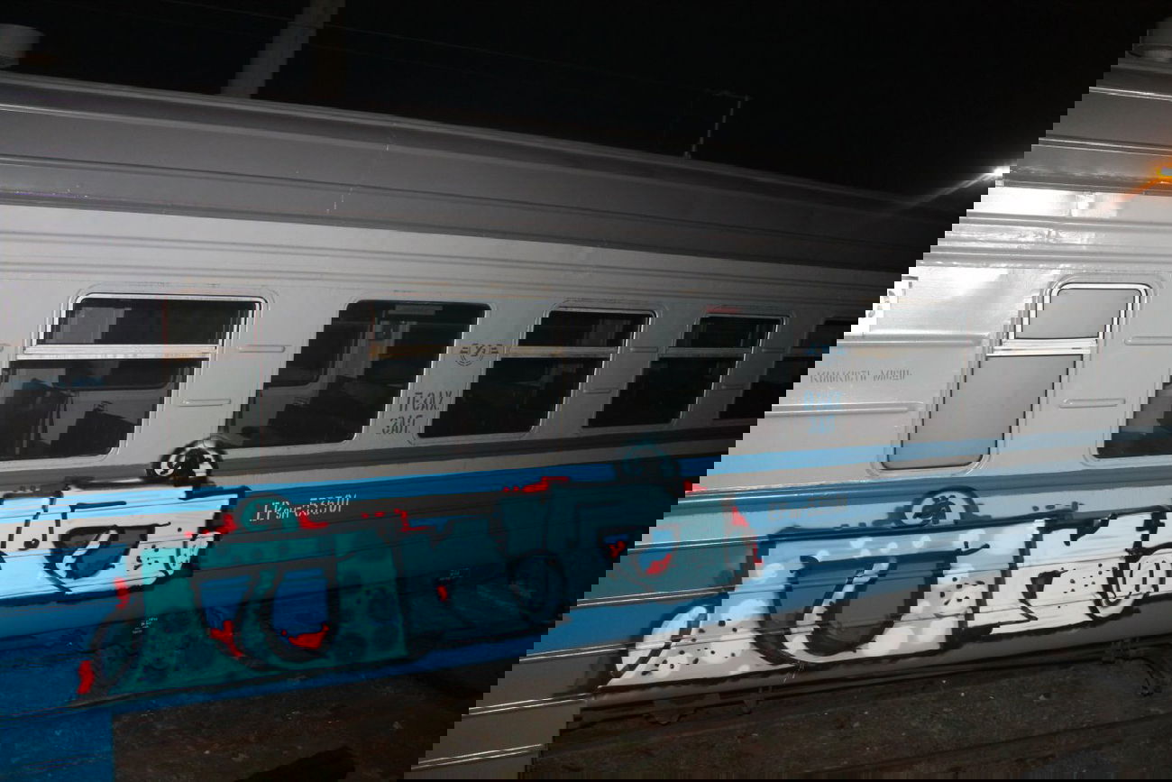 Graffiti Train in Fastiv - Photo by okis12 - okis, okis96 (2013)