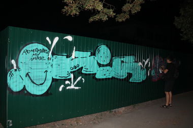 Graffiti Wall - Photo by okis12 - okis, okis96 (2013)