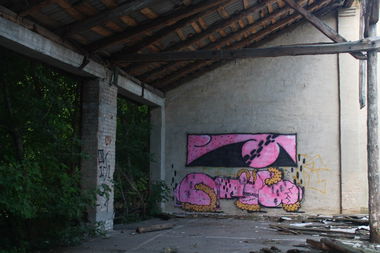 Graffiti Wall - Photo by okis12 - okis (2014)