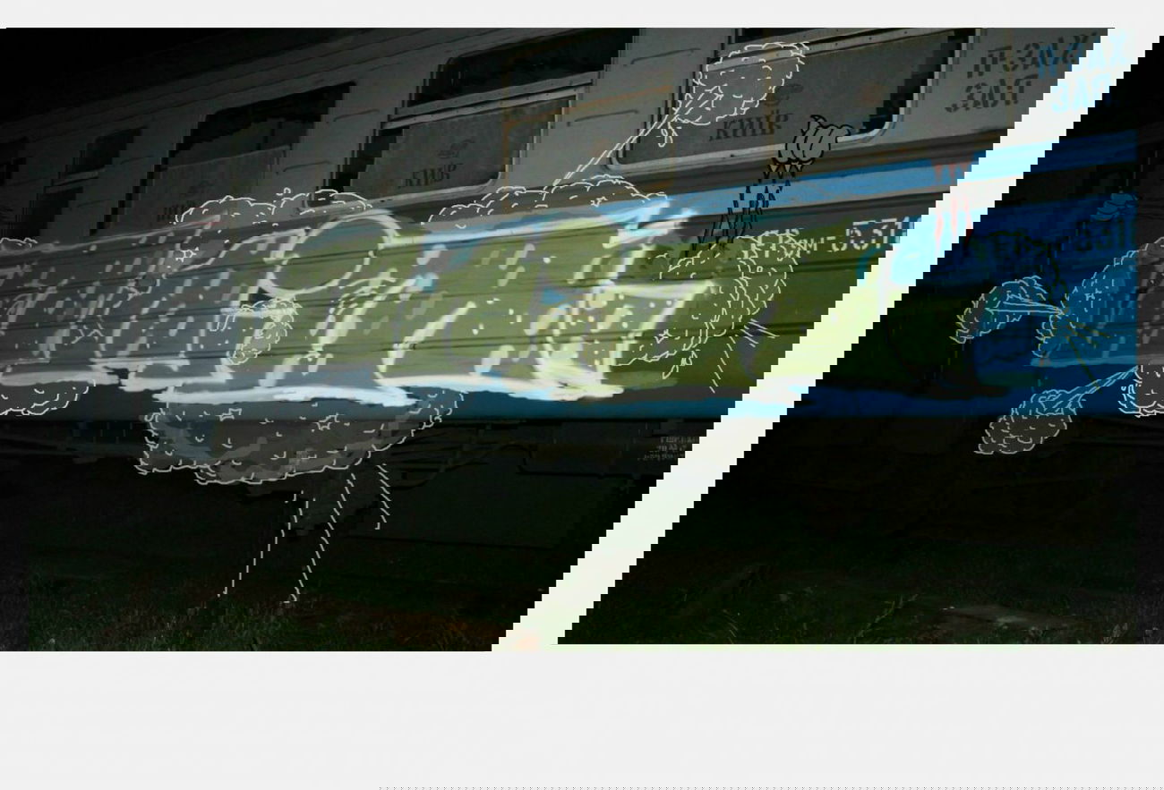 Graffiti Train - Photo by okis12 - okis (2014)