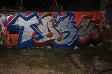 Graffiti Wall - Photo by okser - ydsu