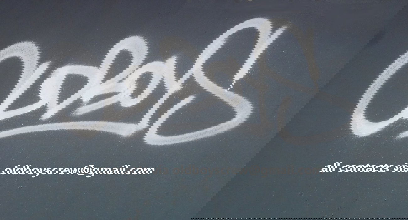 Graffiti Bombing in Saint Petersburg - Photo by oldboys