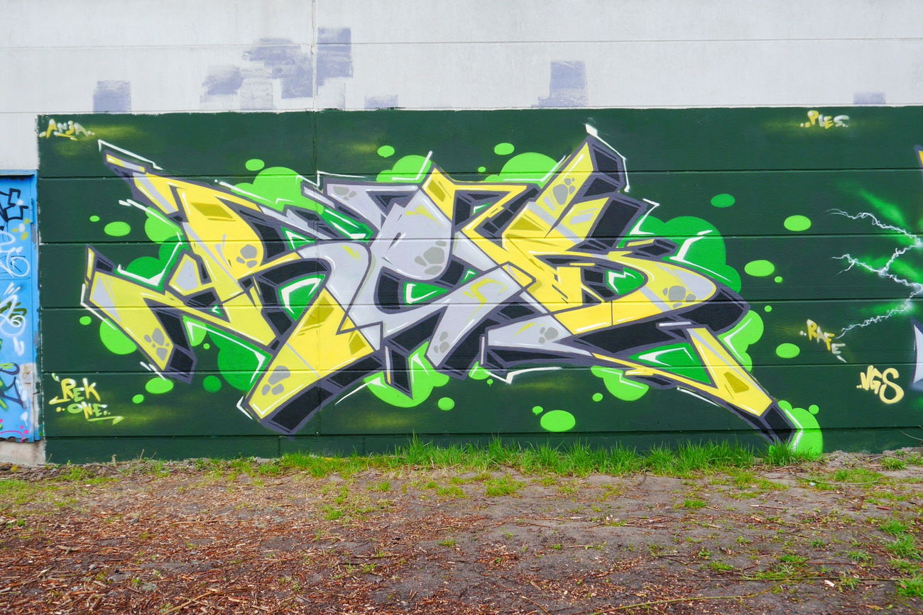 Graffiti Wall - Photo by oldenburgcity - rek (2016)