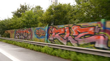 Graffiti Bombing - Photo by oldenburgcity - ems, rlz (2013)