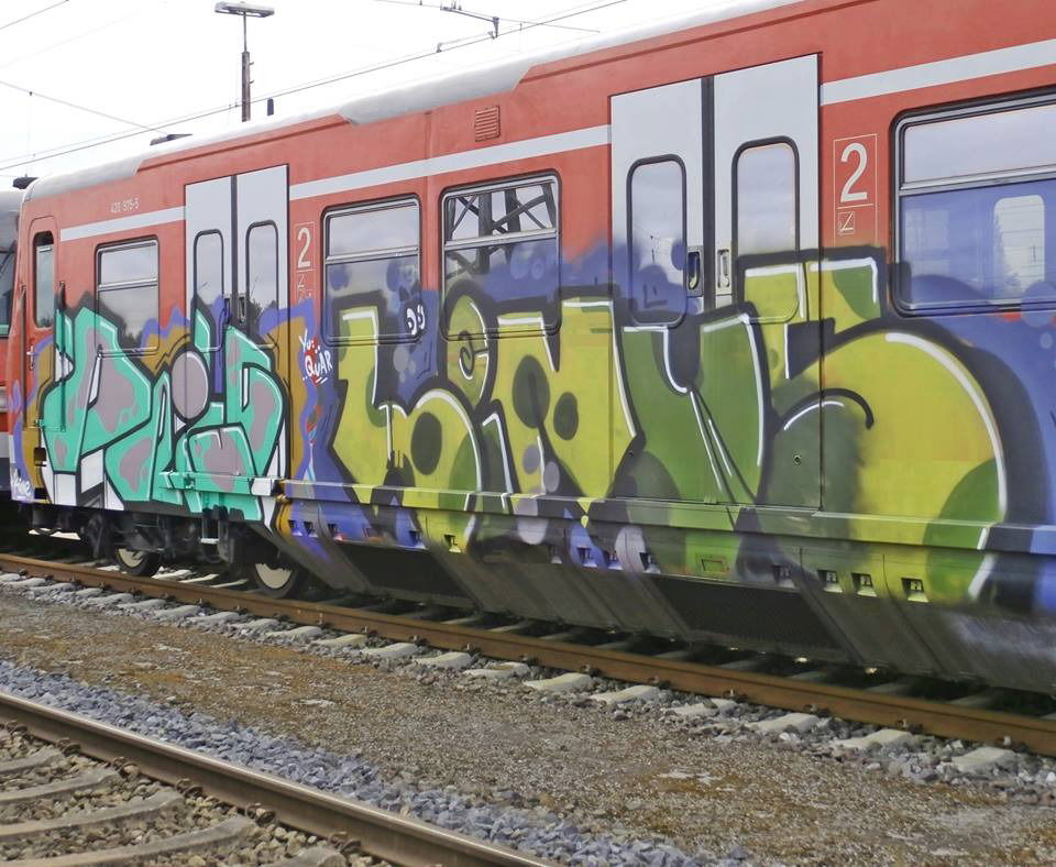 Graffiti Train - Photo by oldenburgcity - linus, leeno, leenoe (2015)