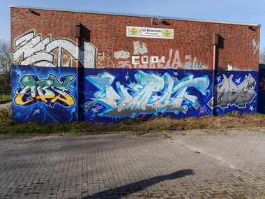 Graffiti Wall - Photo by oldenburgcity - abs, kaput (2015)