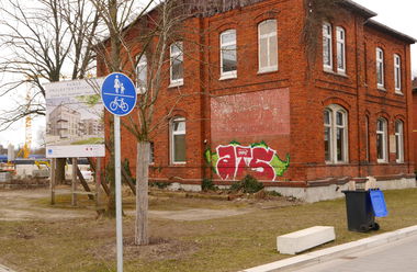Graffiti Bombing - Photo by oldenburgcity - ats