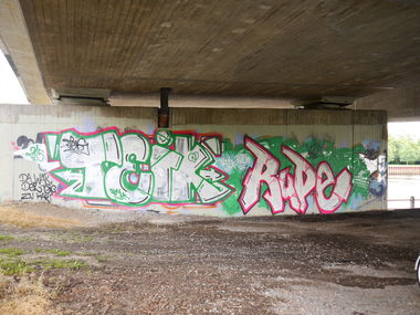 Graffiti Bombing - Photo by oldenburgcity - teik, teig, teich (2015)
