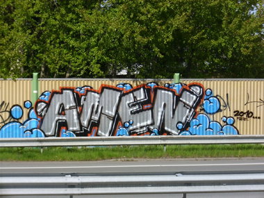 Graffiti Bombing in Oldenburg - Photo by oldenburgcity - amen (2010)