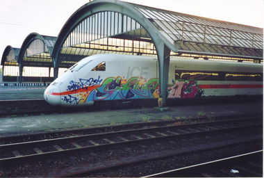 Graffiti Train in Oldenburg - Photo by oldenburgcity - sirup, ng (2004)