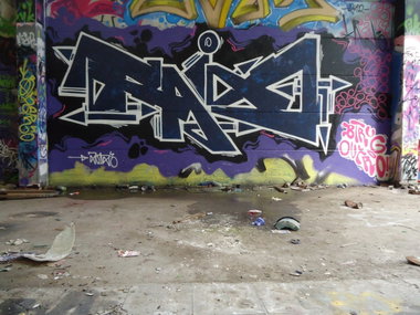 Graffiti Wall in Oldenburg - Photo by oldenburgcity - raid, ditc (2012)