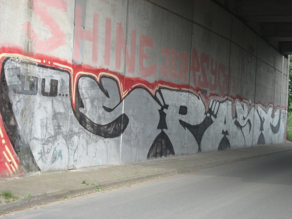 Graffiti Bombing in Oldenburg - Photo by oldenburgcity - spast (2002)