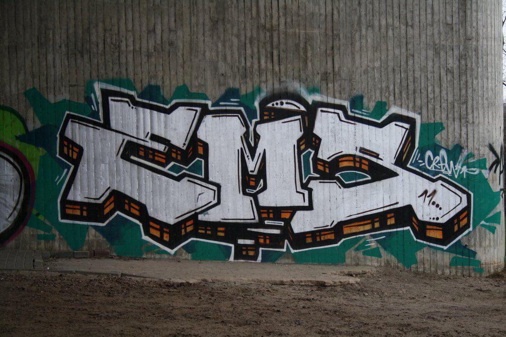 Graffiti Bombing in Oldenburg - Photo by oldenburgcity - ems (2011)