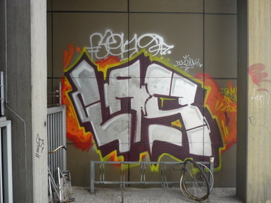Graffiti Bombing in Oldenburg - Photo by oldenburgcity - las, laslo (2011)