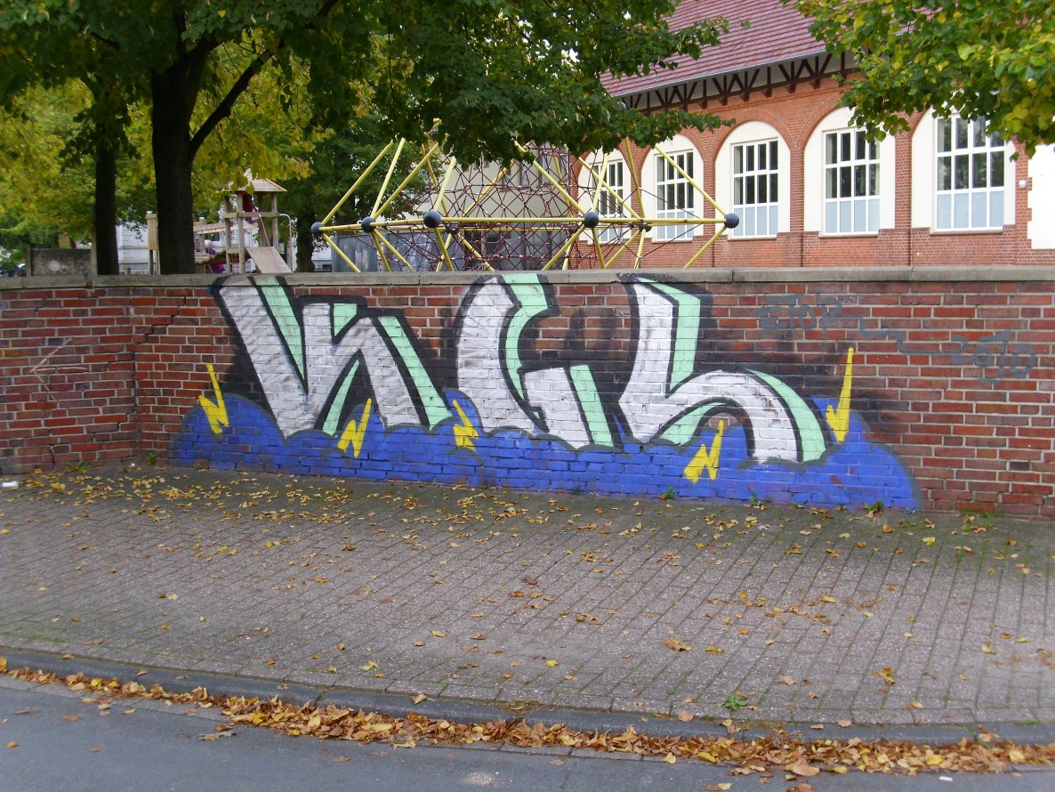 Graffiti Bombing in Oldenburg - Photo by oldenburgcity - kgs (2010)