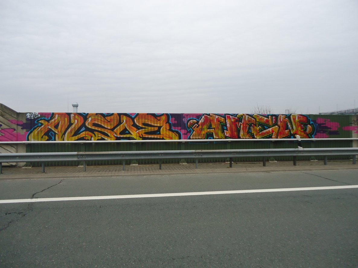 Graffiti Bombing in Oldenburg - Photo by oldenburgcity - also, alsoe, amen (2013)
