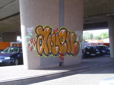 Graffiti Bombing in Oldenburg - Photo by oldenburgcity - amen (2011)