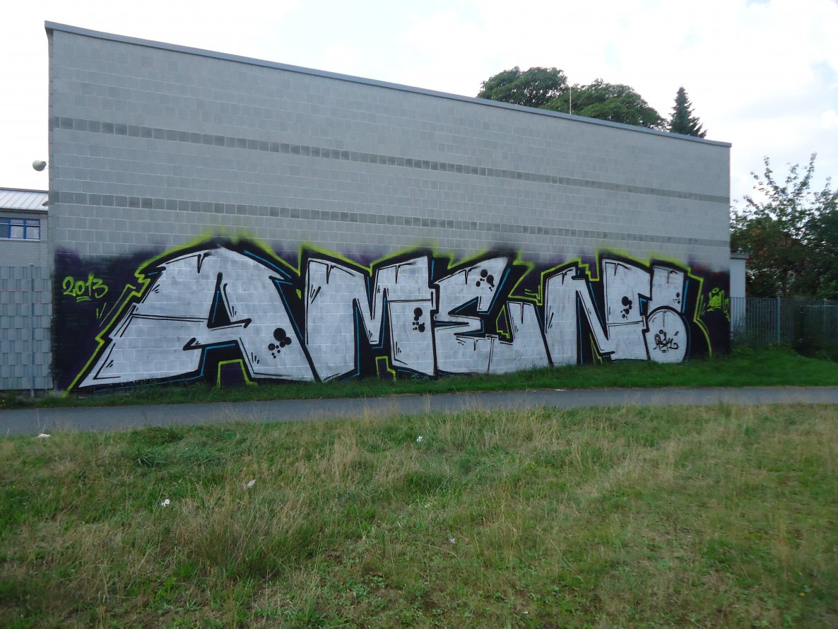 Graffiti Bombing in Oldenburg - Photo by oldenburgcity - amen (2013)