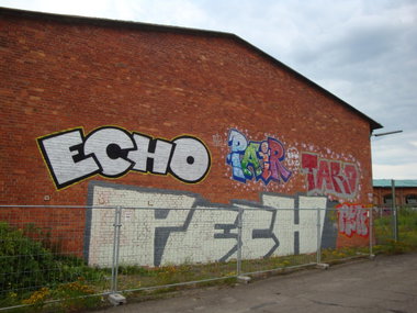 Graffiti Bombing in Oldenburg - Photo by oldenburgcity - pech, echo, pair