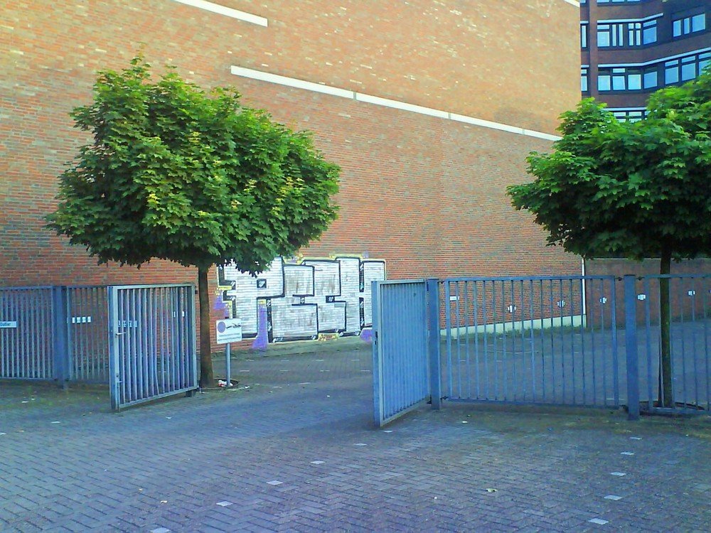 Graffiti Bombing in Oldenburg - Photo by oldenburgcity - pech