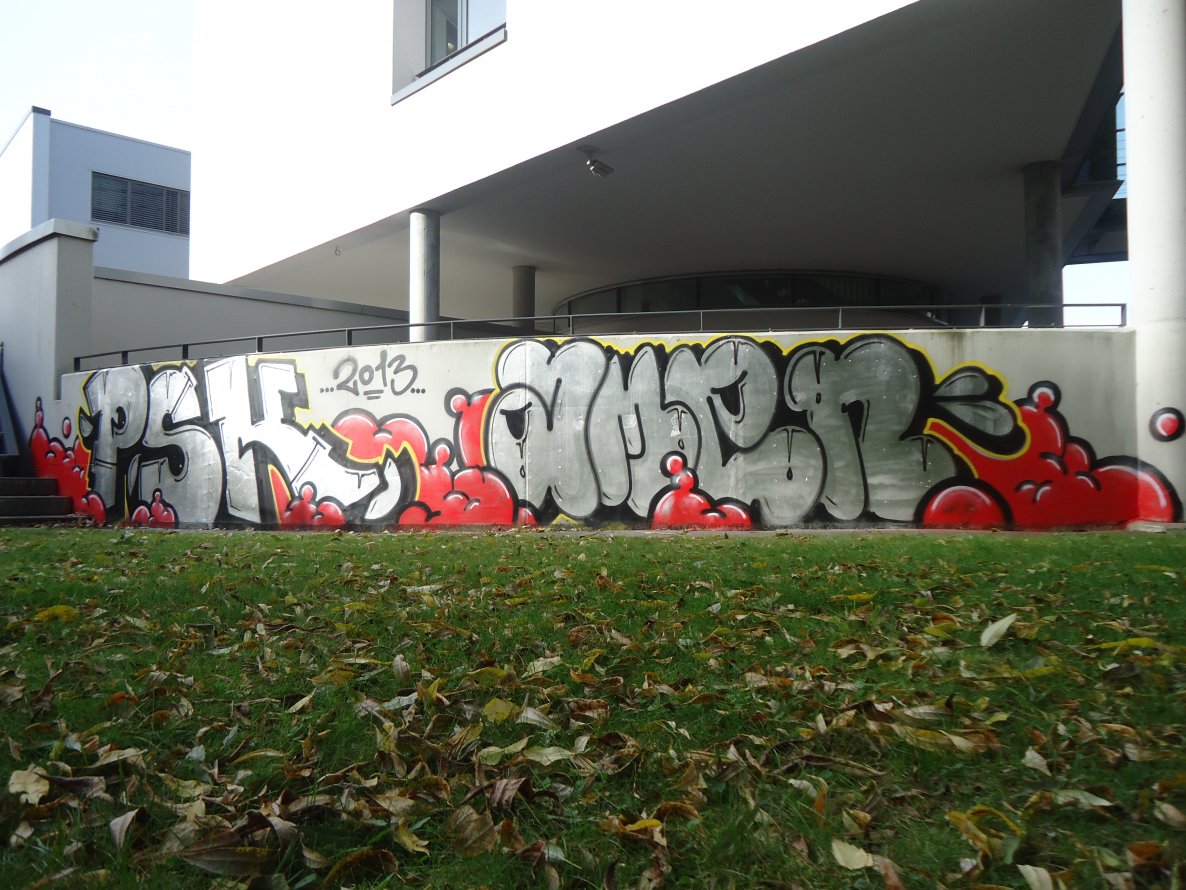 Graffiti Bombing in Oldenburg - Photo by oldenburgcity - psk, amen (2013)