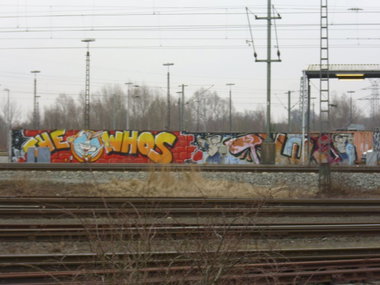 Graffiti Bombing in Oldenburg - Photo by oldenburgcity - the, whos, two