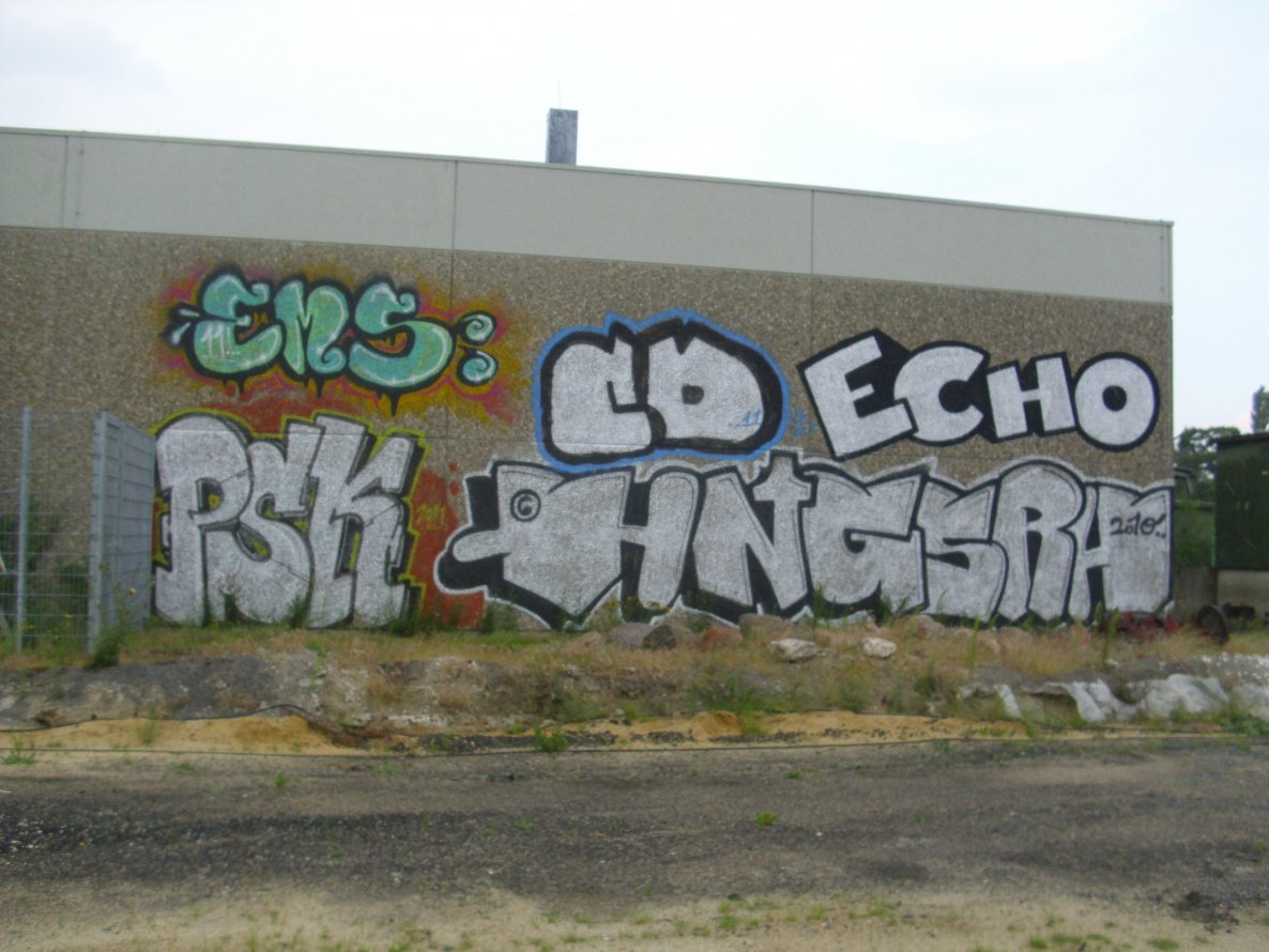 Graffiti Bombing in Oldenburg - Photo by oldenburgcity - ems, cd, echo