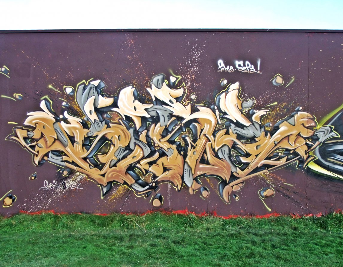 Graffiti Wall in Oldenburg - Photo by oldenburgcity - sbek, sure, ehpiq (2013)