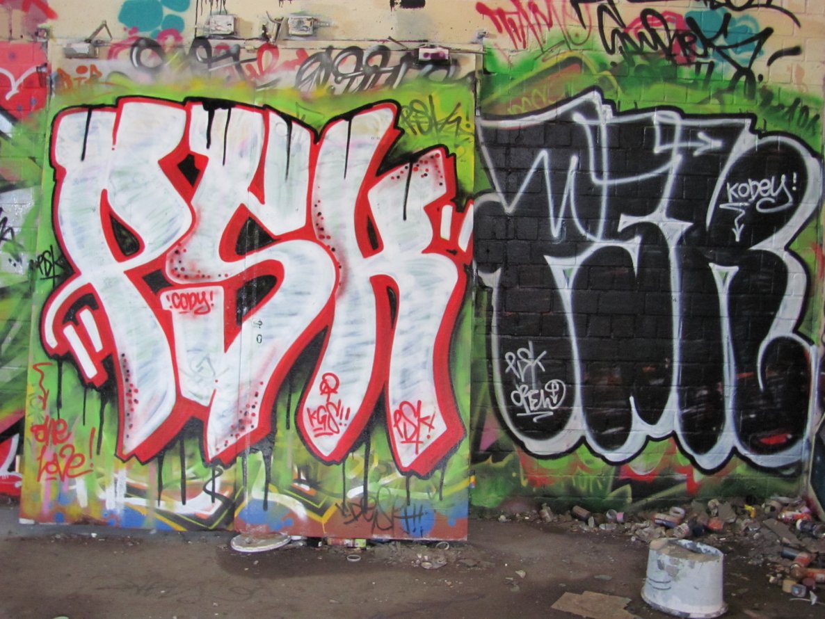 Graffiti Bombing in Oldenburg - Photo by oldenburgcity - psk, codey, cody