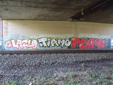 Graffiti Bombing in Oldenburg - Photo by oldenburgcity - lazlo, laslo, tiamo