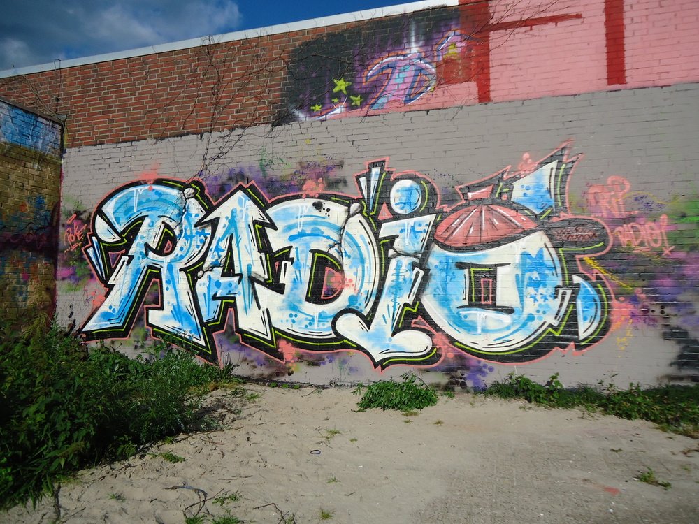 Graffiti Wall in Oldenburg - Photo by oldenburgcity - radio, poke, rip (2011)