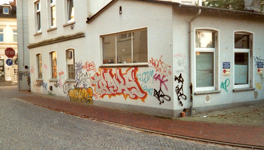 Graffiti Bombing in Oldenburg - Photo by oldenburgcity - treks, t-rekz