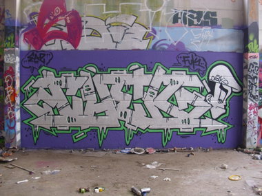 Graffiti Wall in Oldenburg - Photo by oldenburgcity - chek, eaz, fuk