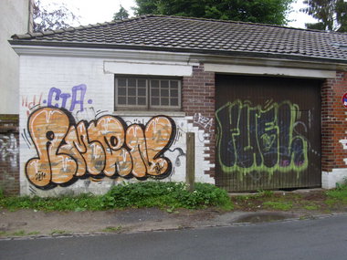 Graffiti Bombing in Oldenburg - Photo by oldenburgcity - amen, psk, fuel
