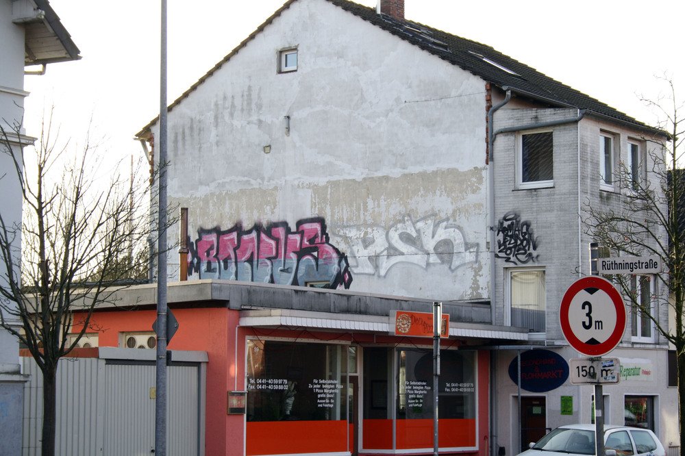 Graffiti Bombing in Oldenburg - Photo by oldenburgcity - bonus, psk (2012)