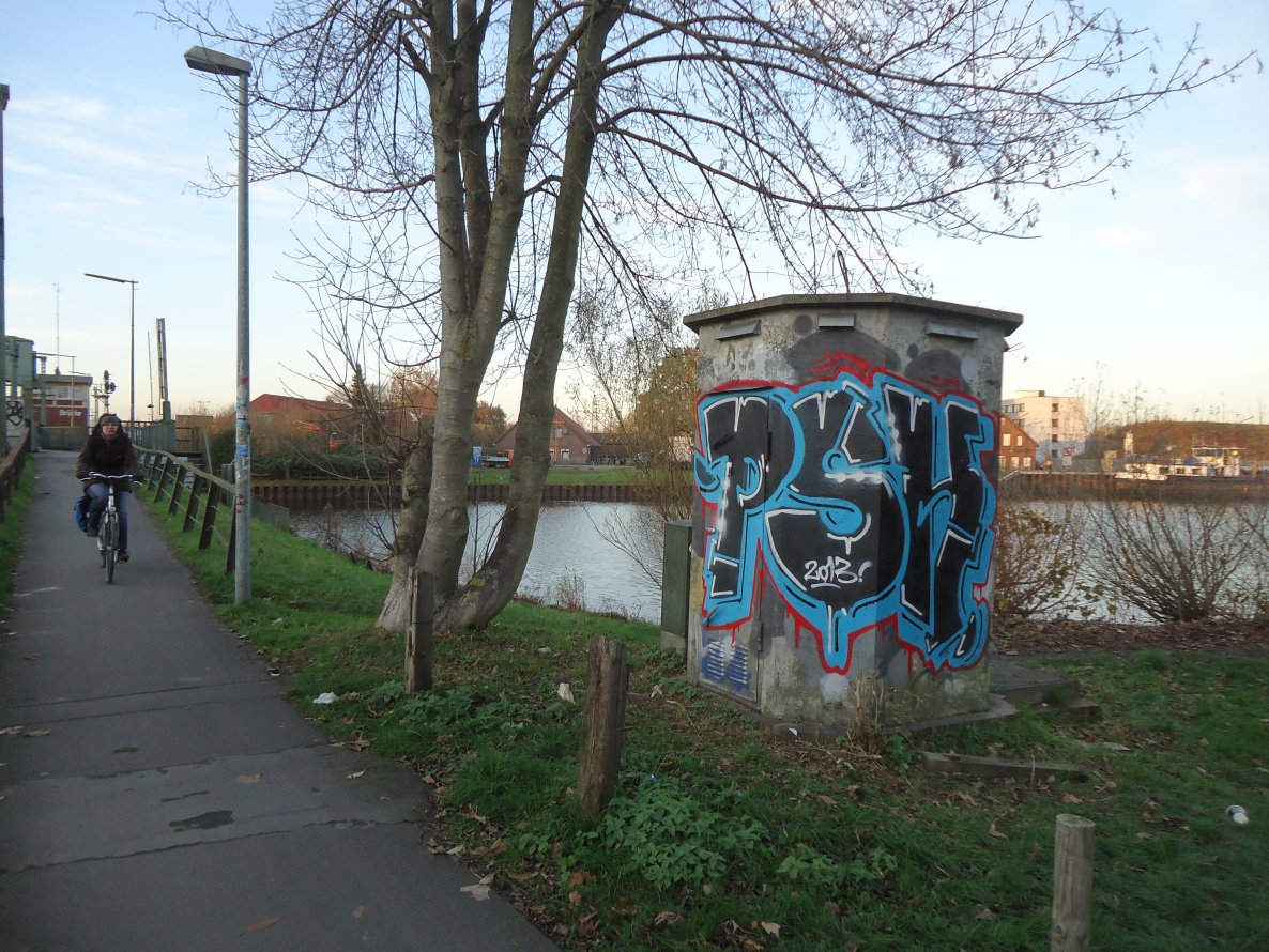 Graffiti Bombing in Oldenburg - Photo by oldenburgcity - psk (2013)