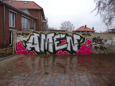 Graffiti Bombing in Oldenburg - Photo by oldenburgcity - amen (2013)