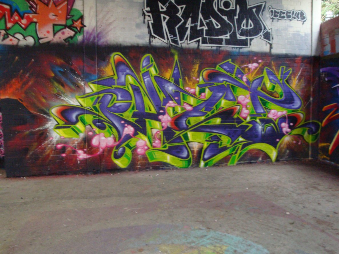 Graffiti Wall in Oldenburg - Photo by oldenburgcity - phet (2013)