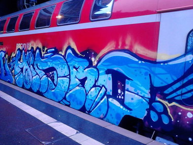 Graffiti Train in Bremen - Photo by oldenburgcity - hidro