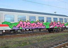 Graffiti Train in Oldenburg - Photo by oldenburgcity - also, alsoe, skin (2014)
