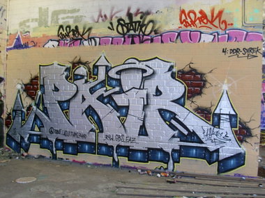 Graffiti Wall in Oldenburg - Photo by oldenburgcity - pair (2010)