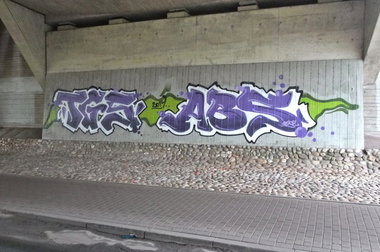 Graffiti Bombing - Photo by oldenburgcity - tgs, abs (2014)