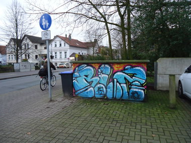Graffiti Bombing in Oldenburg - Photo by oldenburgcity - rlz (2013)