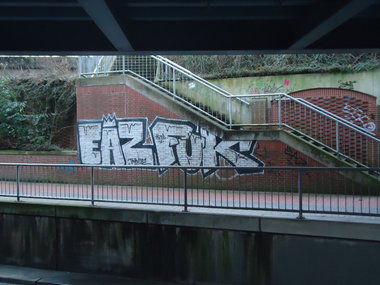 Graffiti Bombing in Oldenburg - Photo by oldenburgcity - eaz, fuk