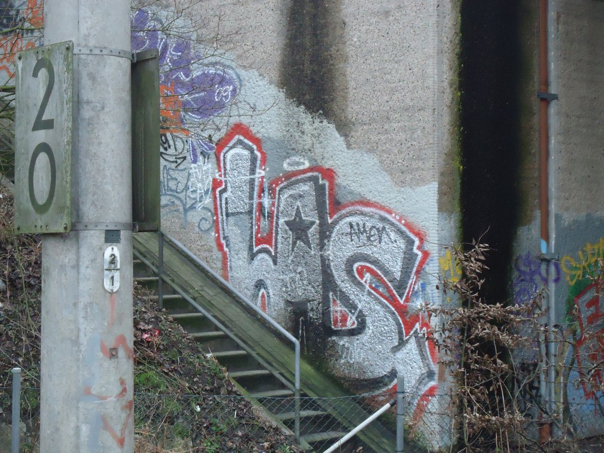 Graffiti Bombing in Oldenburg - Photo by oldenburgcity - las, laslo (2010)