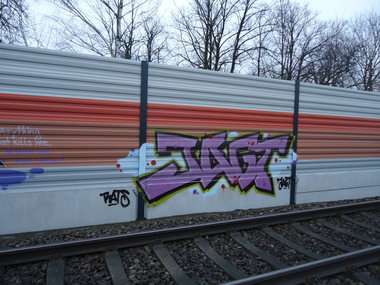 Graffiti Bombing in Delmenhorst - Photo by oldenburgcity - jagt (2013)