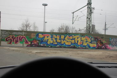 Graffiti Bombing in Bremen - Photo by oldenburgcity - swk, rillerz, rlz (2014)